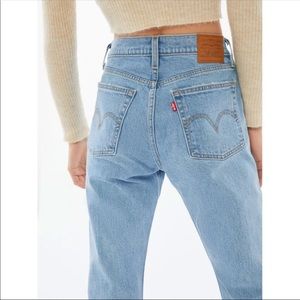 Levi’s Wedgie Icon High-Rise Straight Leg Raw Hem Jean - Talks